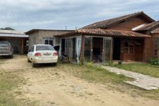 VENDO CASA  COM 03 QUARTOS  SANGA DO MARCO   ARARANGUÁ-SC