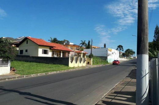 VENDO CASA  03 QUARTOS BAIRRO JARDIM DAS AVENIDASARARANGUÁ-SC