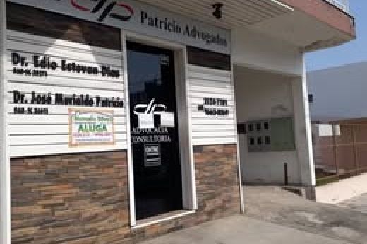 ALUGO SALA COMERCIAL NO CENTRO DE ARARANGUÁ-SC
